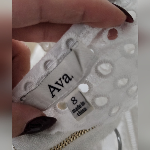 Crochet 2 piece white crop top and skirt - Picture 5 of 5